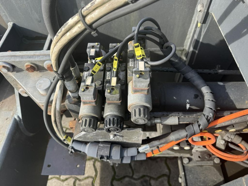 Elme 817-8729 - Pajisje për trajtimin e materialeve: foto 3 Elme 817-8729 - Pajisje për trajtimin e materialeve: foto 3