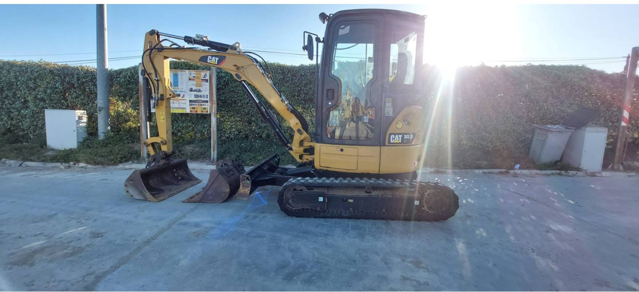 CAT 303.5E CR - Ekskavator me zinxhirë: foto 1 CAT 303.5E CR - Ekskavator me zinxhirë: foto 1