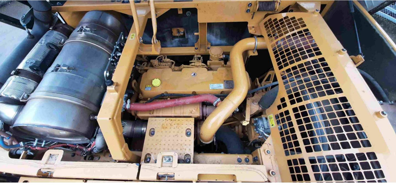 Ekskavator me zinxhirë CAT 352F: foto 23 Ekskavator me zinxhirë CAT 352F: foto 23