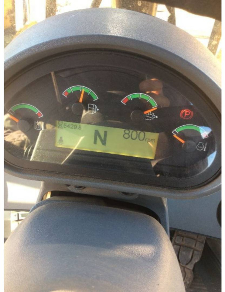 CAT 938M - Fadrom me goma: foto 3 CAT 938M - Fadrom me goma: foto 3