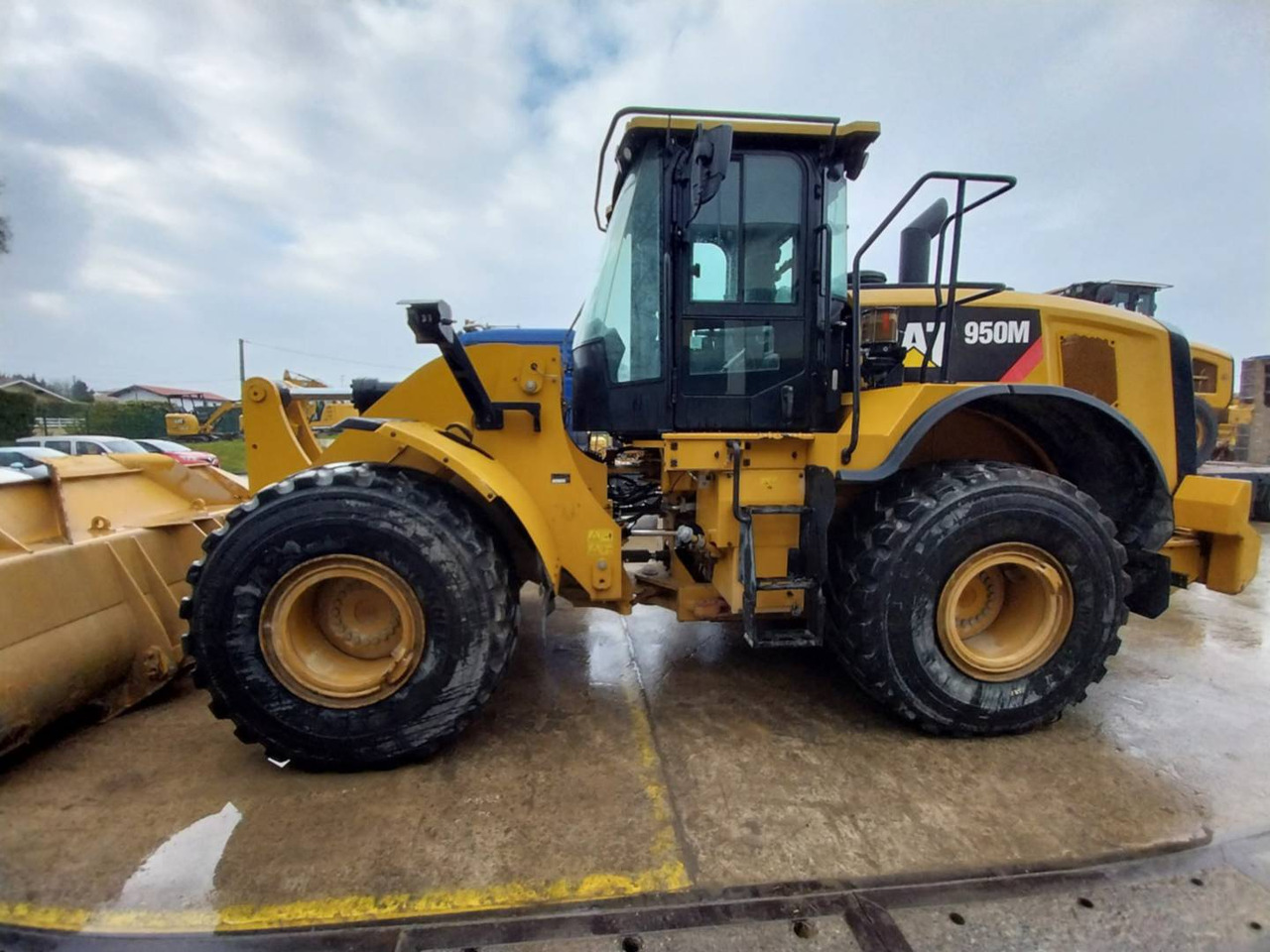 CAT 950M - Fadrom me goma: foto 1 CAT 950M - Fadrom me goma: foto 1