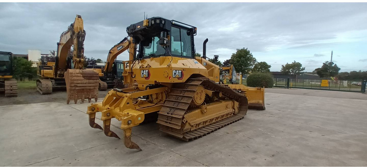 CAT D5 - Buldozer: foto 3 CAT D5 - Buldozer: foto 3