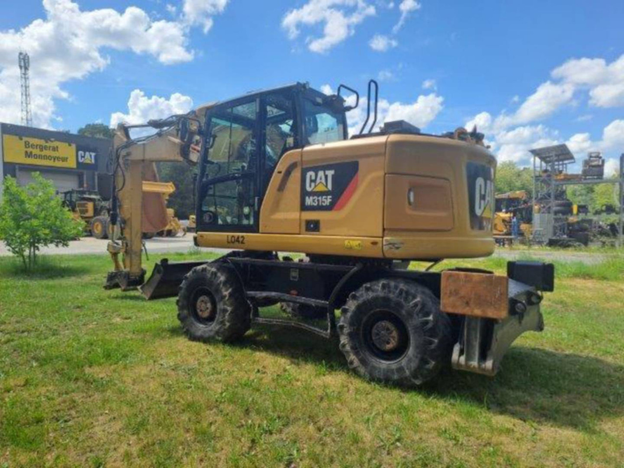 CAT M315F IVC - Ekskavator me goma: foto 3 CAT M315F IVC - Ekskavator me goma: foto 3
