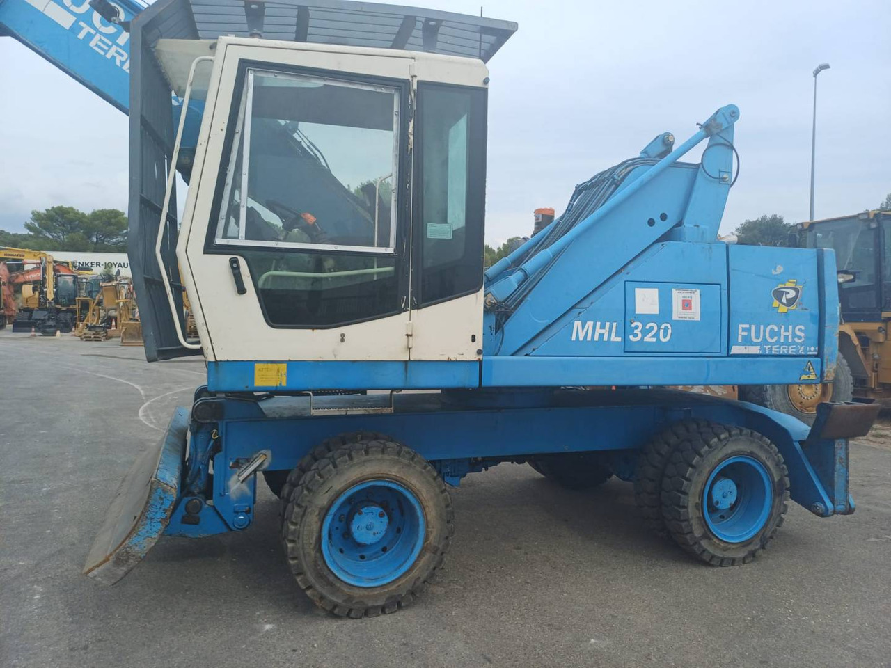 FUCHS MHL320 - Ekskavator me goma: foto 1 FUCHS MHL320 - Ekskavator me goma: foto 1