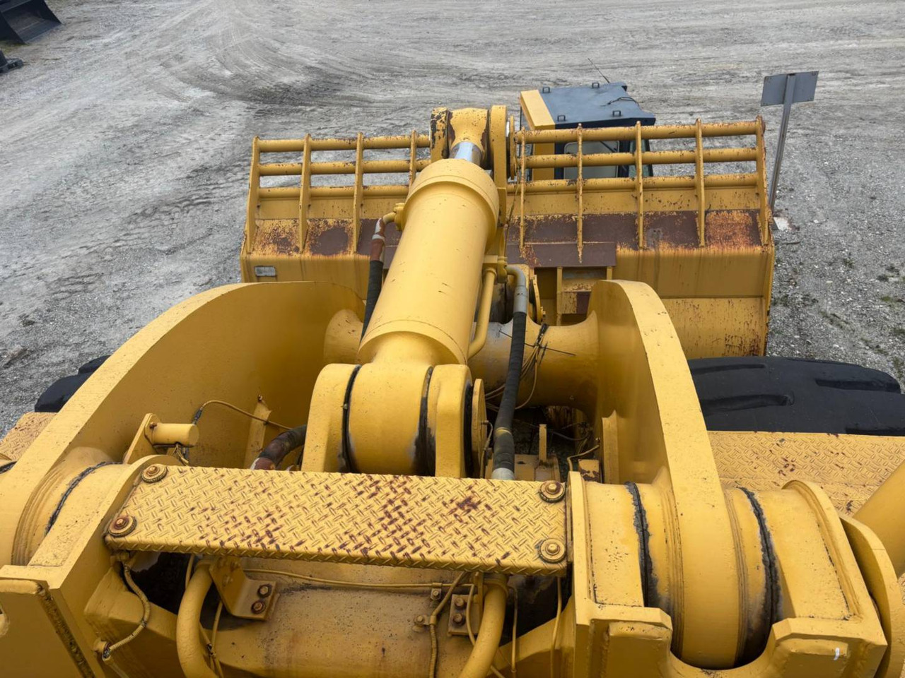 Fadrom me goma KOMATSU WA700: foto 9 Fadrom me goma KOMATSU WA700: foto 9