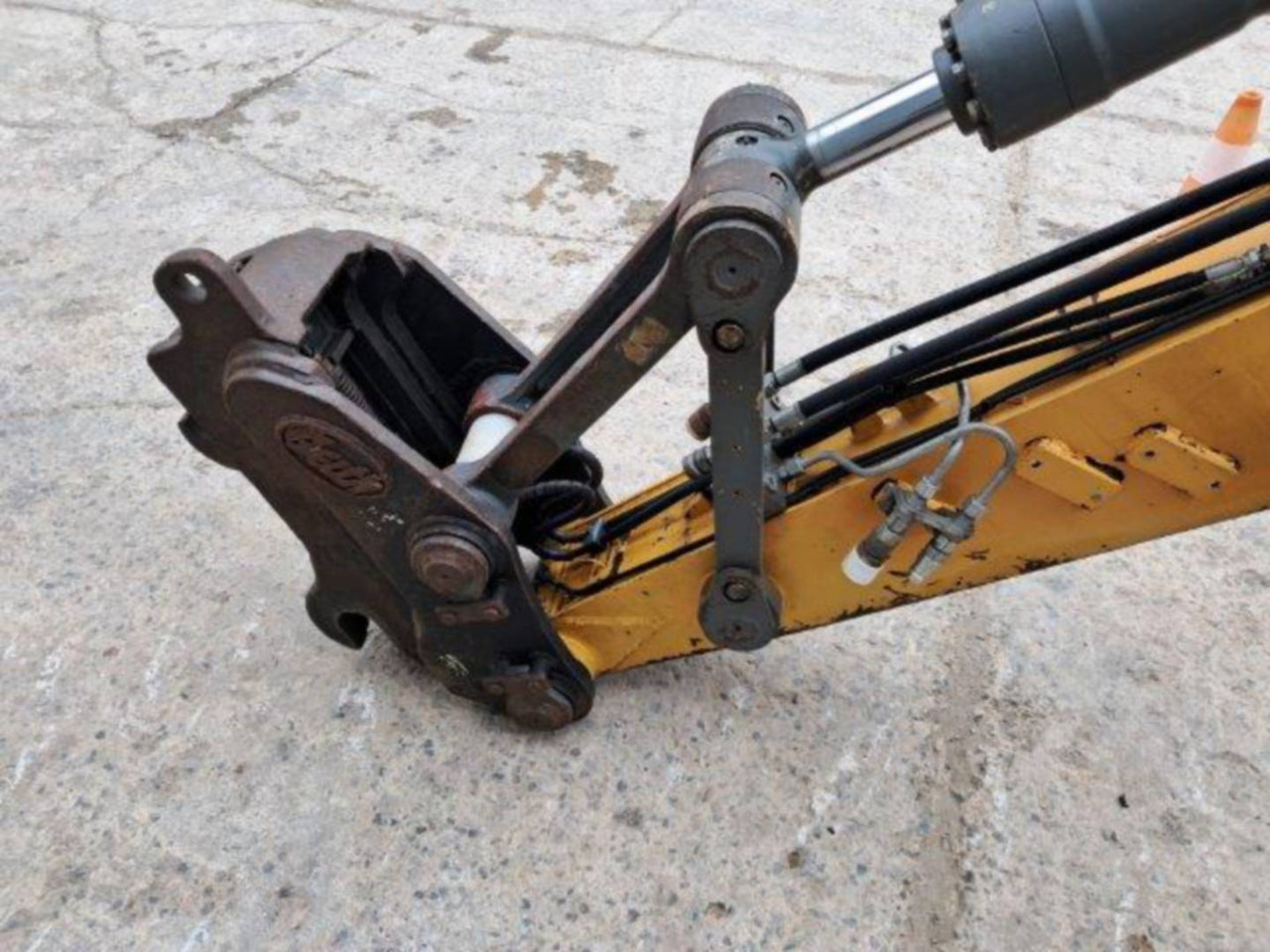 Ekskavator me goma LIEBHERR A914: foto 7