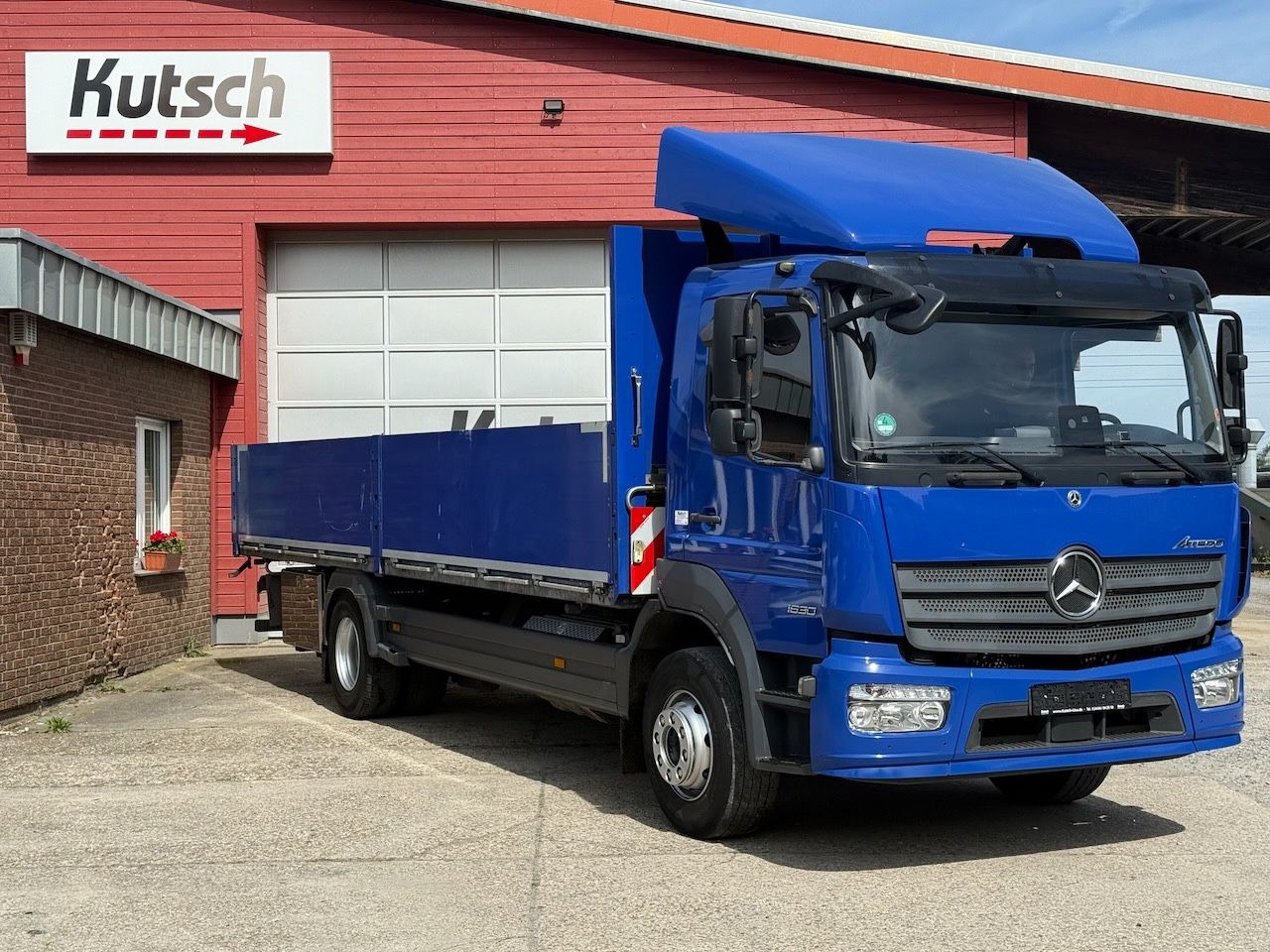 Mercedes-Benz MB Atego 1630L / 1530L offene Pritsche - Kamion me karroceri të hapur: foto 3 Mercedes-Benz MB Atego 1630L / 1530L offene Pritsche - Kamion me karroceri të hapur: foto 3