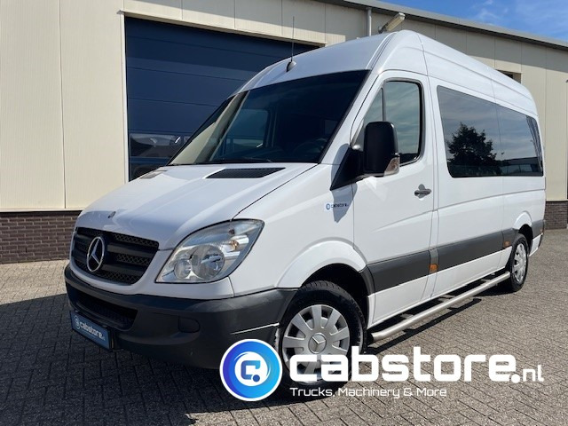 Mercedes-Benz SPRINTER 211 CDI - L2/H2- Automatische versnellingsbak - 9 Persoons - Bouwjaar 2009 - APK tot 17-01-2026 ! - Side bars - Privacy glas - Airco - Minibus, Furgon pasagjerësh: foto 2 Mercedes-Benz SPRINTER 211 CDI - L2/H2- Automatische versnellingsbak - 9 Persoons - Bouwjaar 2009 - APK tot 17-01-2026 ! - Side bars - Privacy glas - Airco - Minibus, Furgon pasagjerësh: foto 2