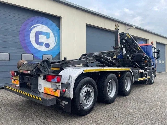 Scania P380 LB 8x4*4 HNA Euro 5 - HIAB 211 E-3 Hipro Crane with remote control + Multilift XR26S61 Hooklift - Year 2009 - Km 336.501 !! - Good condition - Kamion vetëngarkues, Kamion me vinç: foto 5 Scania P380 LB 8x4*4 HNA Euro 5 - HIAB 211 E-3 Hipro Crane with remote control + Multilift XR26S61 Hooklift - Year 2009 - Km 336.501 !! - Good condition - Kamion vetëngarkues, Kamion me vinç: foto 5