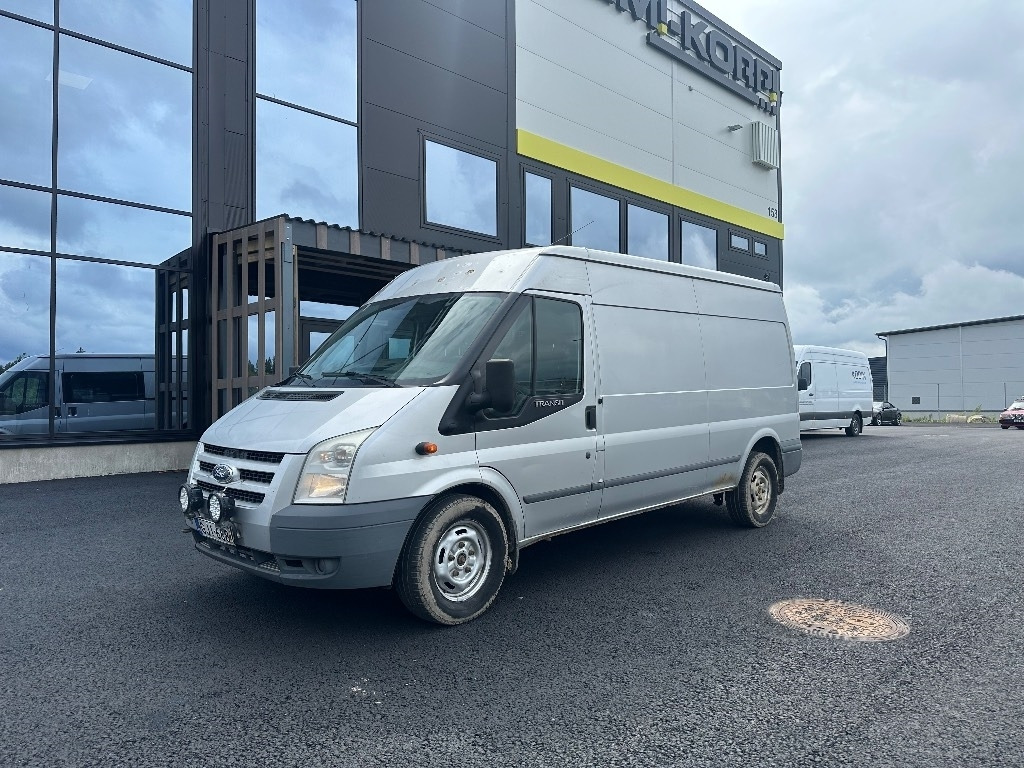 Ford Transit T350 4X4 huoltohyllyt - Furgon: foto 1 Ford Transit T350 4X4 huoltohyllyt - Furgon: foto 1