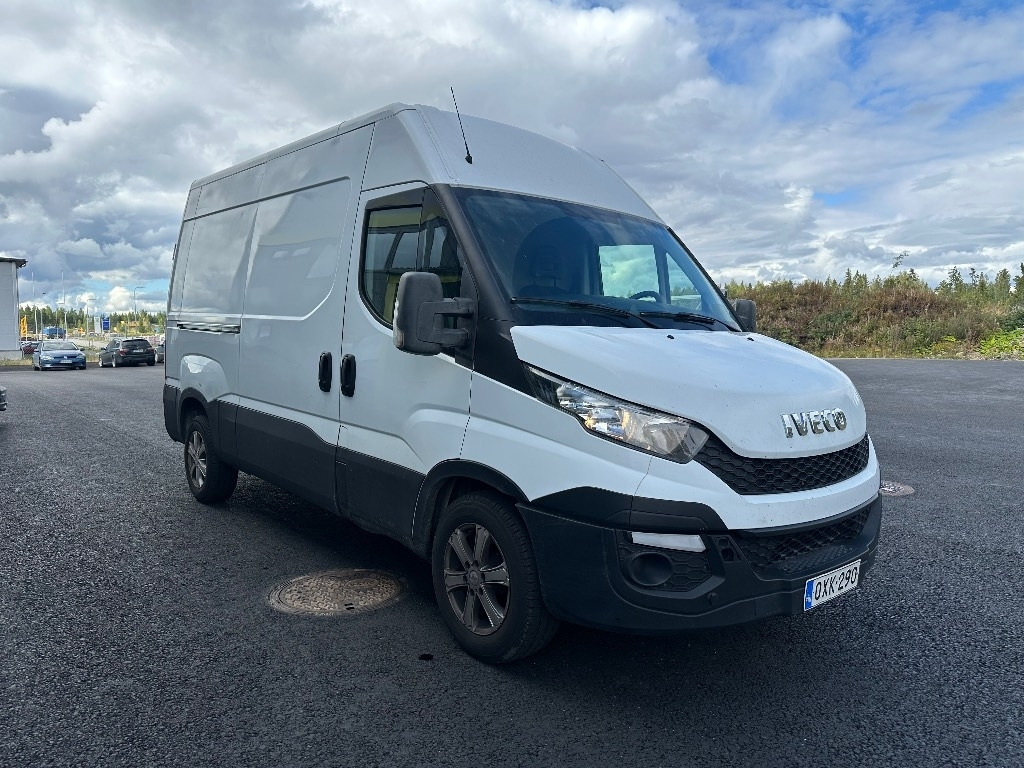 Iveco Daily 35S13 10m3 - Furgon: foto 2 Iveco Daily 35S13 10m3 - Furgon: foto 2