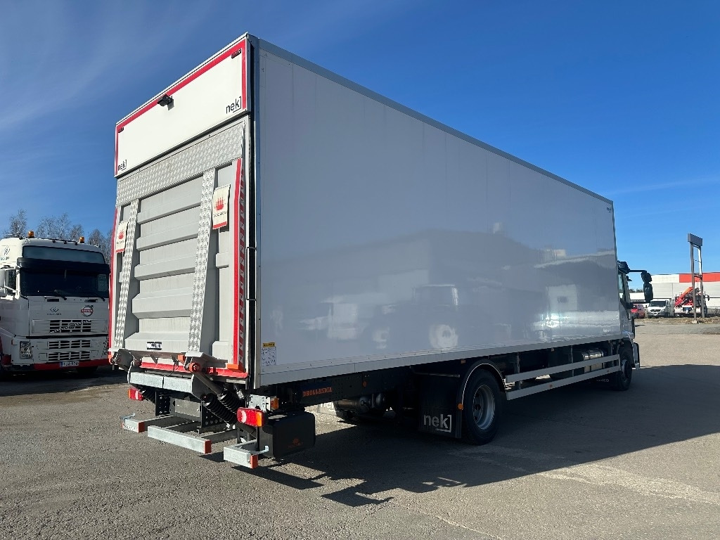 Iveco Eurocargo 160E28 - Kamion vagonetë: foto 4 Iveco Eurocargo 160E28 - Kamion vagonetë: foto 4