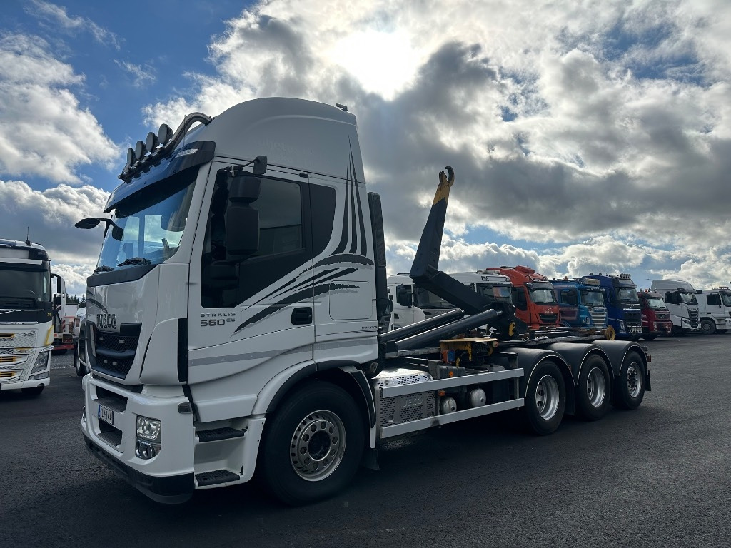 Iveco Stralis 8x4*4 - Kamion vetëngarkues: foto 1 Iveco Stralis 8x4*4 - Kamion vetëngarkues: foto 1