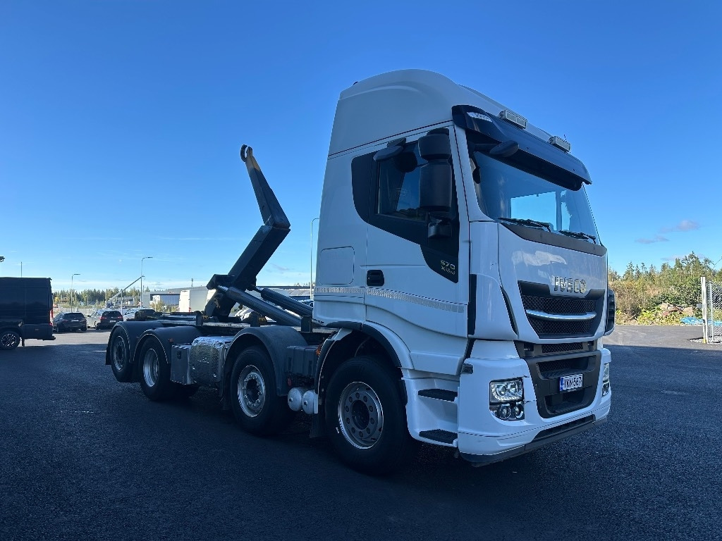 Iveco X-Way AS35S560 8x2  - Kamion vetëngarkues: foto 3 Iveco X-Way AS35S560 8x2  - Kamion vetëngarkues: foto 3