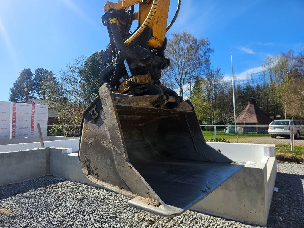 JCB 245 XLR - Ekskavator me zinxhirë: foto 2 JCB 245 XLR - Ekskavator me zinxhirë: foto 2