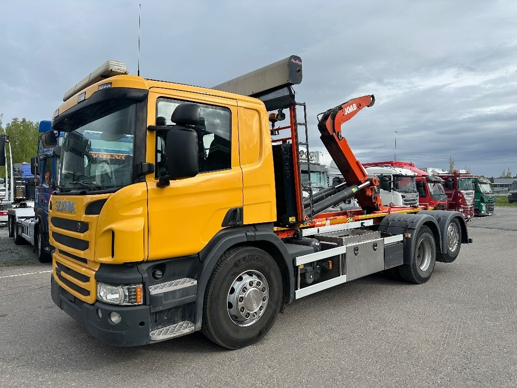 Scania P370 6x2*4 - Kamion vetëngarkues: foto 1 Scania P370 6x2*4 - Kamion vetëngarkues: foto 1