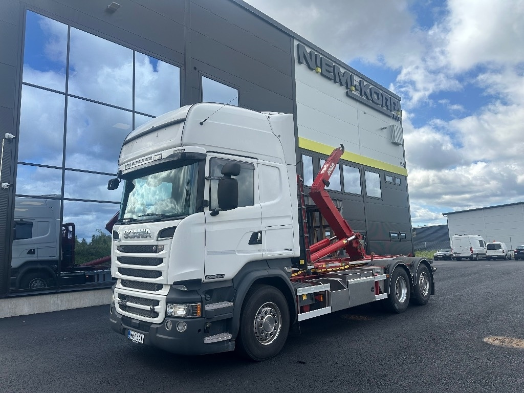 Scania R520 6x2*4 - Kamion vetëngarkues: foto 1 Scania R520 6x2*4 - Kamion vetëngarkues: foto 1