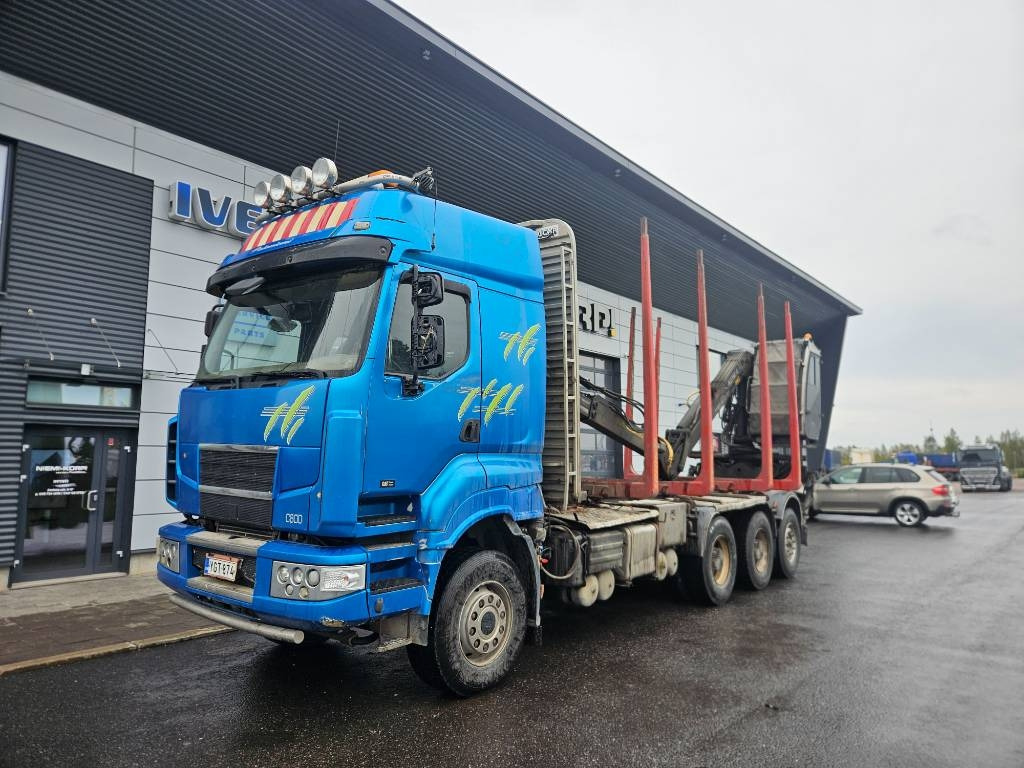 Sisu C600 8x4 kesla 2010 - Kamion për transport druri: foto 1 Sisu C600 8x4 kesla 2010 - Kamion për transport druri: foto 1