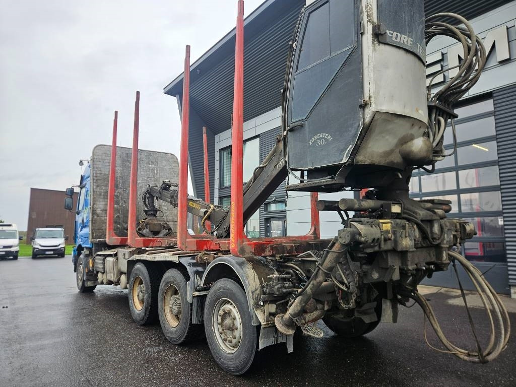 Sisu C600 8x4 kesla 2010 - Kamion për transport druri: foto 4 Sisu C600 8x4 kesla 2010 - Kamion për transport druri: foto 4