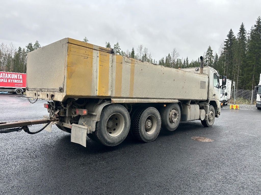 Volvo FH 12 420 8x2 + pv  - Kamion vetëshkarkues: foto 3 Volvo FH 12 420 8x2 + pv  - Kamion vetëshkarkues: foto 3