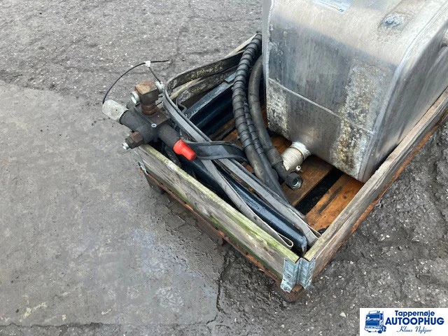 MAN hydraulikanlæg 250 liter - Serbatori hidraulik për Kamioni: foto 3 MAN hydraulikanlæg 250 liter - Serbatori hidraulik për Kamioni: foto 3