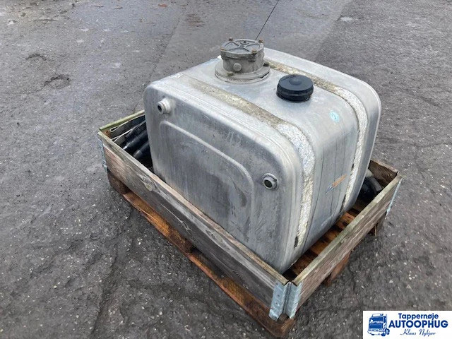 MAN hydraulikanlæg 250 liter - Serbatori hidraulik për Kamioni: foto 2 MAN hydraulikanlæg 250 liter - Serbatori hidraulik për Kamioni: foto 2