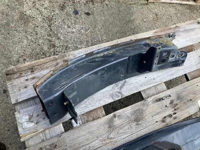 Scania 1853172 – Scania beam LH - Telajo/ Shasia për Kamioni: foto 2 Scania 1853172 – Scania beam LH - Telajo/ Shasia për Kamioni: foto 2