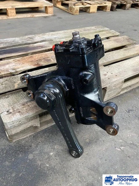 Scania Power steering gear Scania 2784927 - Sistemi i drejtimit për Kamioni: foto 1 Scania Power steering gear Scania 2784927 - Sistemi i drejtimit për Kamioni: foto 1