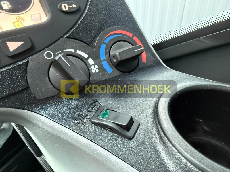 Miniekskavator i ri Bobcat E 50 z: foto 18