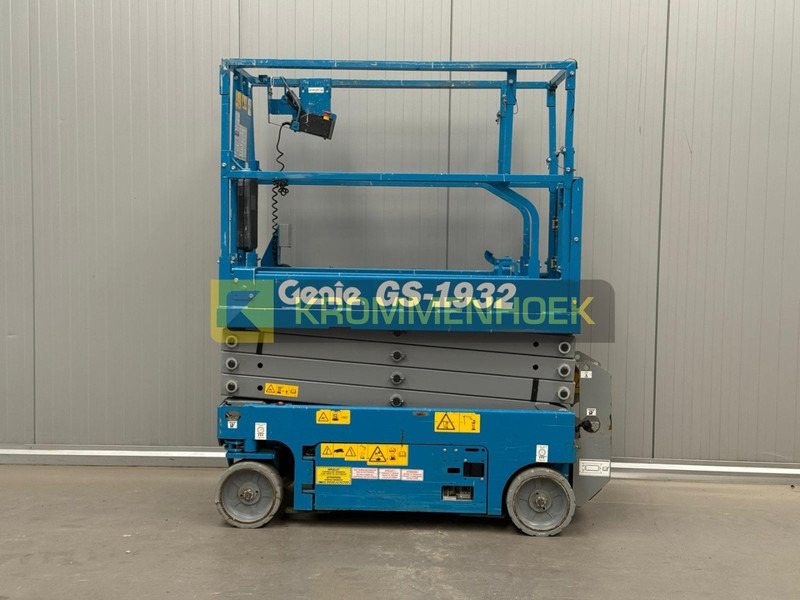 Genie GS 1932 - Ngritës gërshërë: foto 1 Genie GS 1932 - Ngritës gërshërë: foto 1