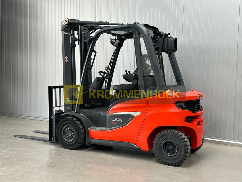 Linde H 30 D - Pirun më naftë: foto 3 Linde H 30 D - Pirun më naftë: foto 3