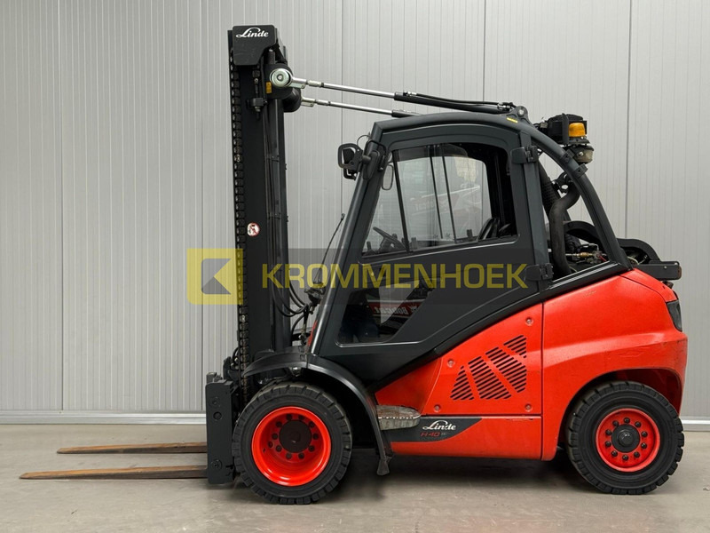 Linde H 40 T-02 - Pirun më gaz: foto 1 Linde H 40 T-02 - Pirun më gaz: foto 1