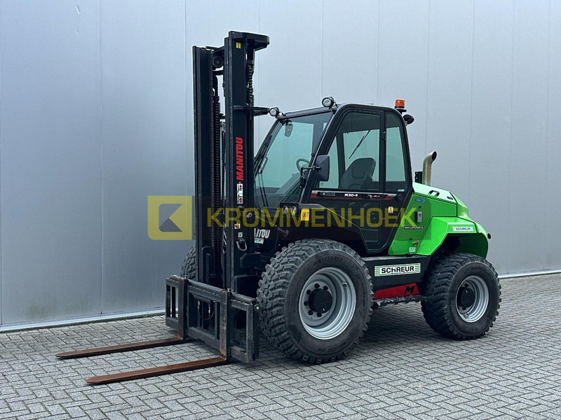 Manitou M30-4 - Ngarkues me pirun për terren të ashpër: foto 2 Manitou M30-4 - Ngarkues me pirun për terren të ashpër: foto 2