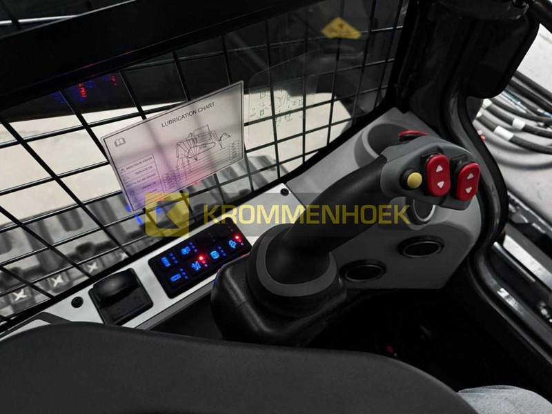 Lizingu i XCMG XC7-TV12 Bosklepel XCMG XC7-TV12 Bosklepel: foto 16