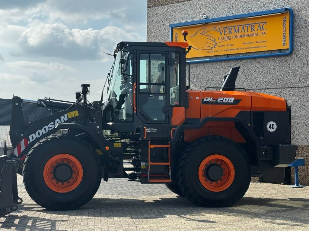 Doosan DEVELON/DOOSAN DL200-7, central lubrication, 2022 - Ekskavator me goma: foto 4 Doosan DEVELON/DOOSAN DL200-7, central lubrication, 2022 - Ekskavator me goma: foto 4