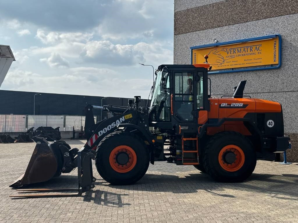 Doosan DEVELON/DOOSAN DL200-7, central lubrication, 2022 - Ekskavator me goma: foto 3 Doosan DEVELON/DOOSAN DL200-7, central lubrication, 2022 - Ekskavator me goma: foto 3