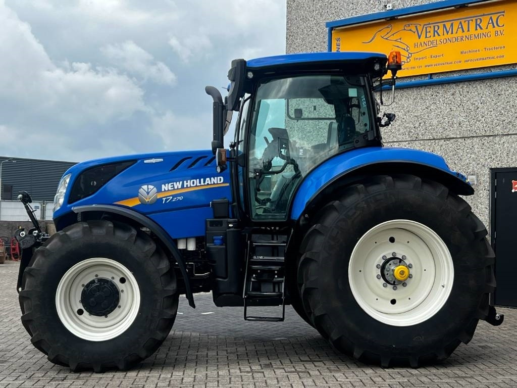 New Holland T7.270 Auto Command - Traktor: foto 2 New Holland T7.270 Auto Command - Traktor: foto 2