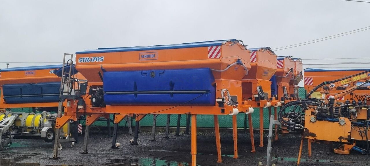 Schmidt odnowiona 2022 - Shpërndarës rëre/ Kripe për Mjet bujqësor/ Special: foto 2 Schmidt odnowiona 2022 - Shpërndarës rëre/ Kripe për Mjet bujqësor/ Special: foto 2