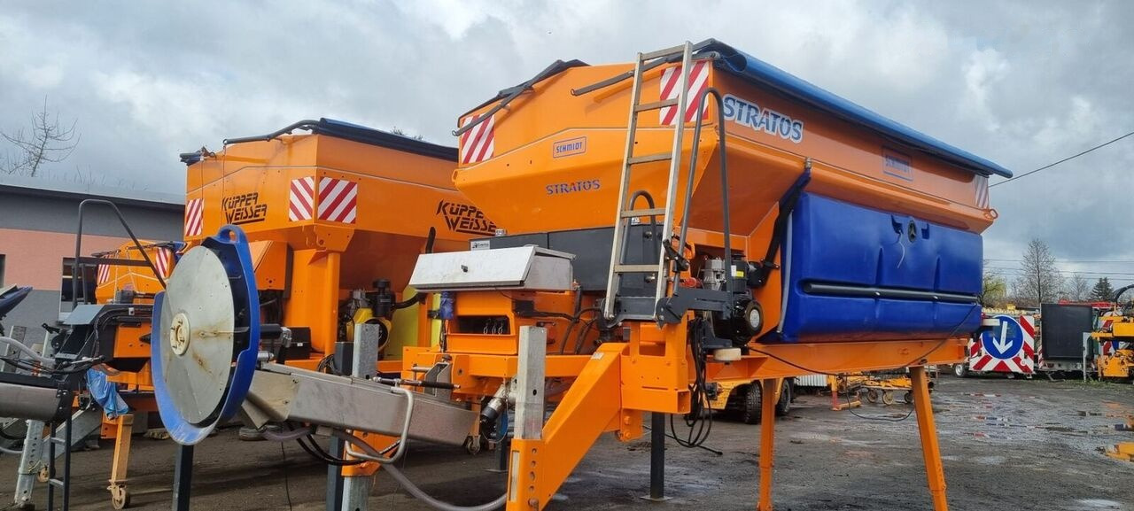 Schmidt odnowiona 2024 - Shpërndarës rëre/ Kripe për Mjet bujqësor/ Special: foto 2 Schmidt odnowiona 2024 - Shpërndarës rëre/ Kripe për Mjet bujqësor/ Special: foto 2