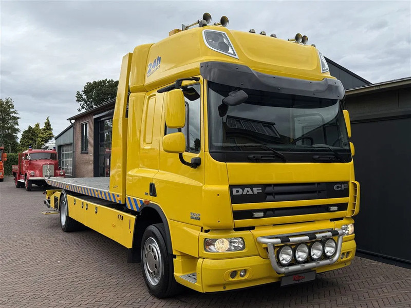 DAF CF 65.300 Towtruck Depannage Lier Brille Sleeper 640x242x104 cm - Karrotrec: foto 1 DAF CF 65.300 Towtruck Depannage Lier Brille Sleeper 640x242x104 cm - Karrotrec: foto 1