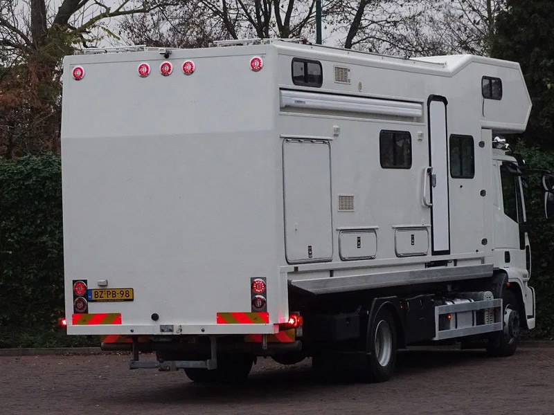 Iveco Eurocargo 12.250 AUT LEER CAM CAMPERUNIT TKM 31000 - Karrotrec: foto 2 Iveco Eurocargo 12.250 AUT LEER CAM CAMPERUNIT TKM 31000 - Karrotrec: foto 2