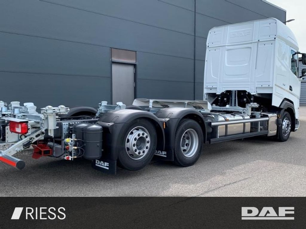 DAF XG 480 FAN 6X2 Multiwechsler 1120-1320 mm 2xAHK - Transportjer kontejnerësh/ Kamion me karroceri të çmontueshme: foto 2 DAF XG 480 FAN 6X2 Multiwechsler 1120-1320 mm 2xAHK - Transportjer kontejnerësh/ Kamion me karroceri të çmontueshme: foto 2