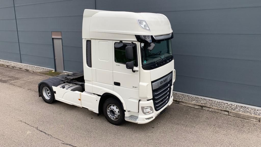 DAF XF 530 FT AUT LED LM SpurH SpurW - Gjysmë-kamion: foto 1 DAF XF 530 FT AUT LED LM SpurH SpurW - Gjysmë-kamion: foto 1
