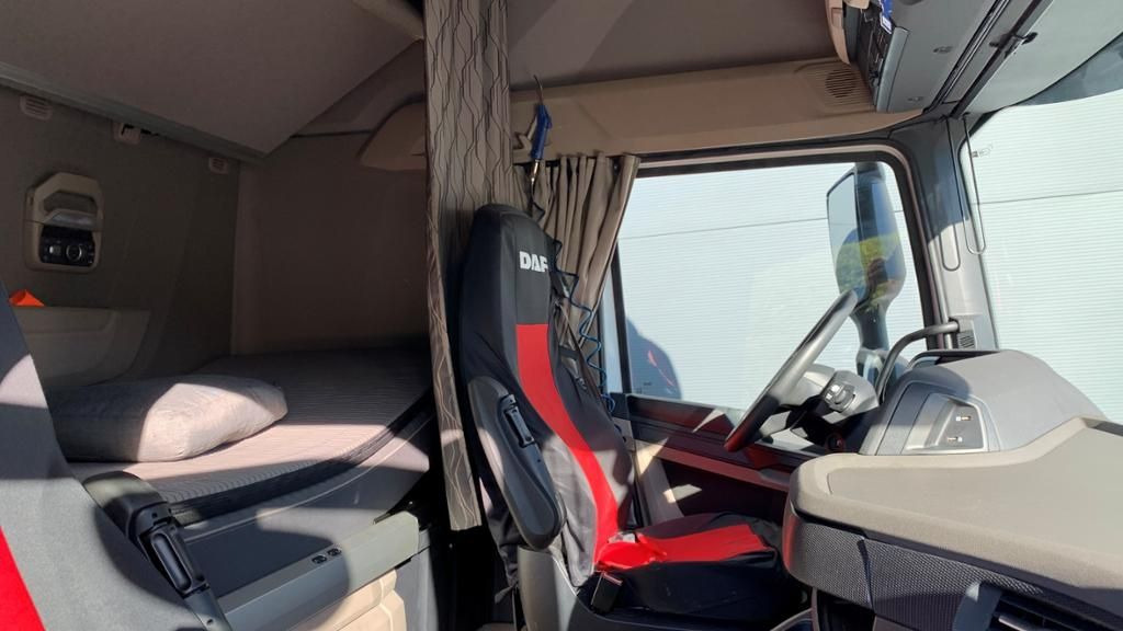 DAF XG 480 FT AUT LM SpurH SpurW - Gjysmë-kamion: foto 1 DAF XG 480 FT AUT LM SpurH SpurW - Gjysmë-kamion: foto 1