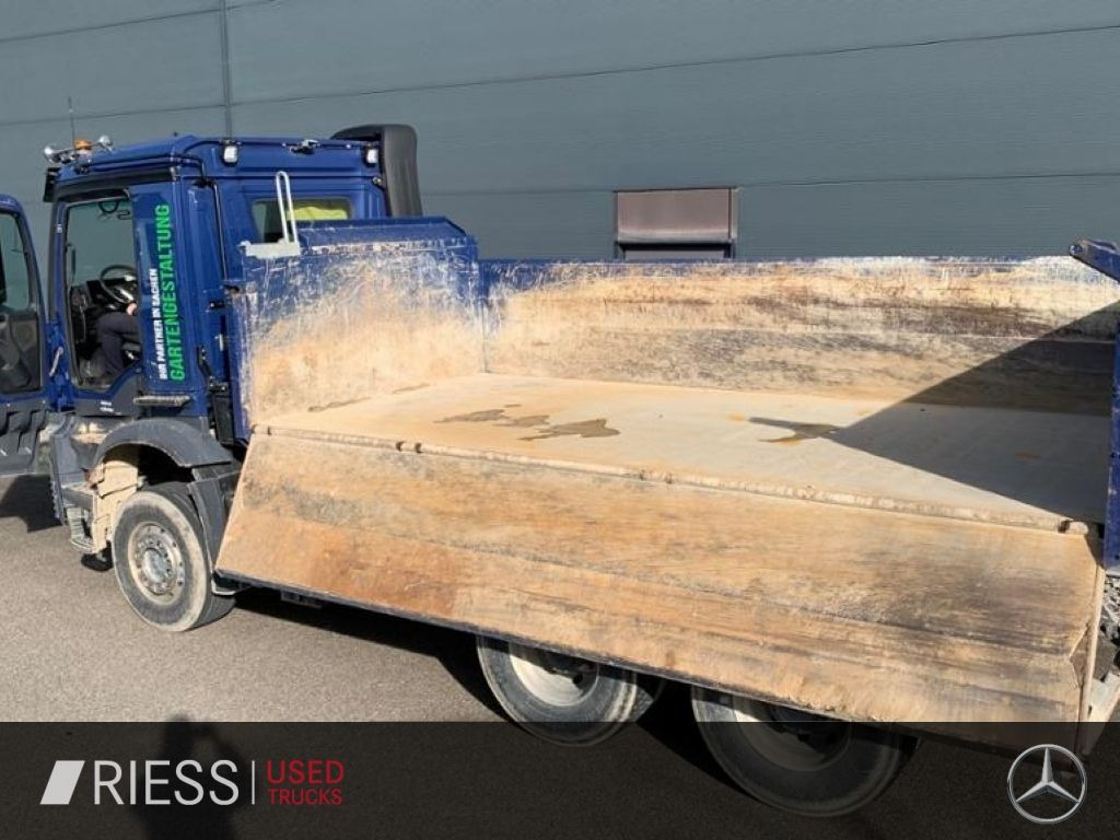 Mercedes-Benz Arocs AHK AUT Kam. KlimaA LM Massage Navi - Kamion vetëshkarkues: foto 4 Mercedes-Benz Arocs AHK AUT Kam. KlimaA LM Massage Navi - Kamion vetëshkarkues: foto 4