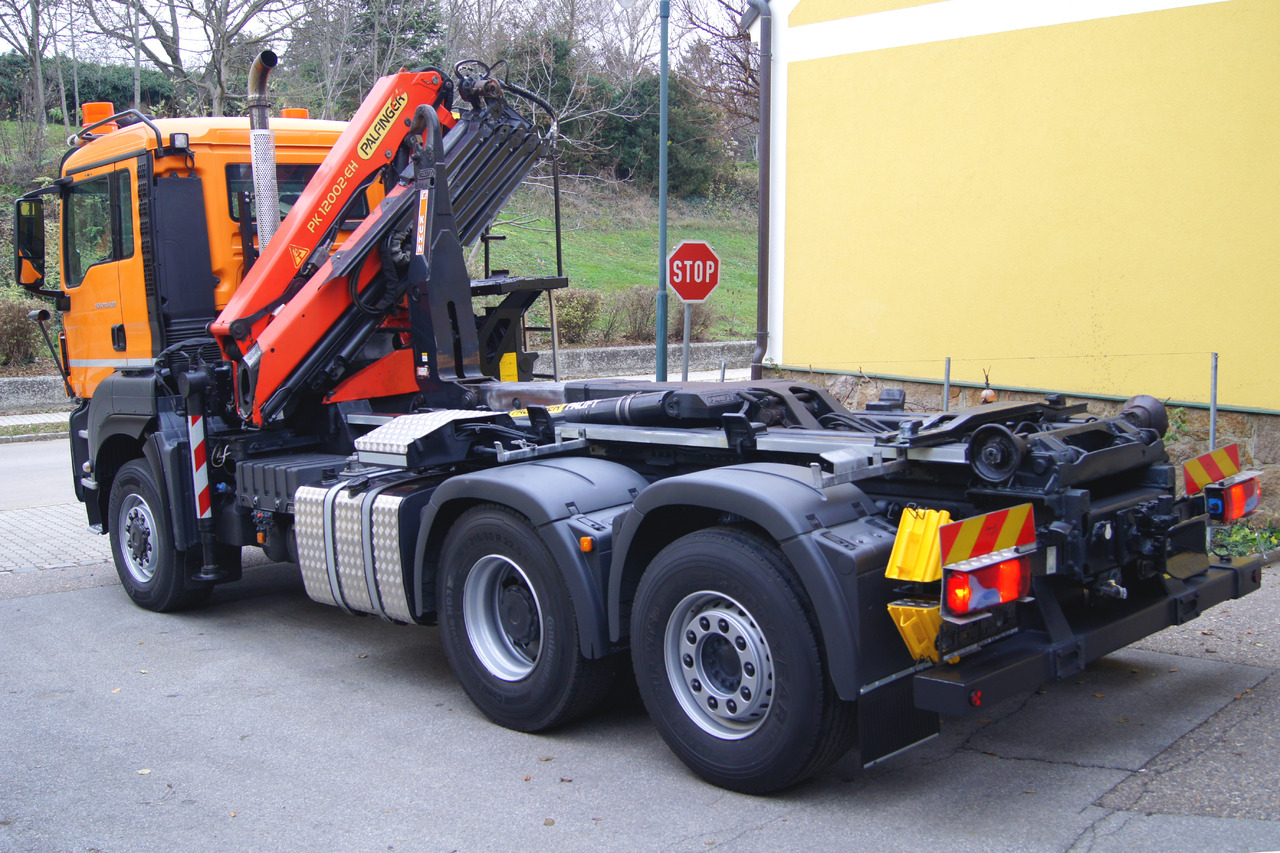 MAN TGS 28.400 BL 6x4-4/PK 12002 D/PALIFT/Winterdienst/Streuer/Pflug - Kamion vetëshkarkues, Kamion me vinç: foto 3 MAN TGS 28.400 BL 6x4-4/PK 12002 D/PALIFT/Winterdienst/Streuer/Pflug - Kamion vetëshkarkues, Kamion me vinç: foto 3