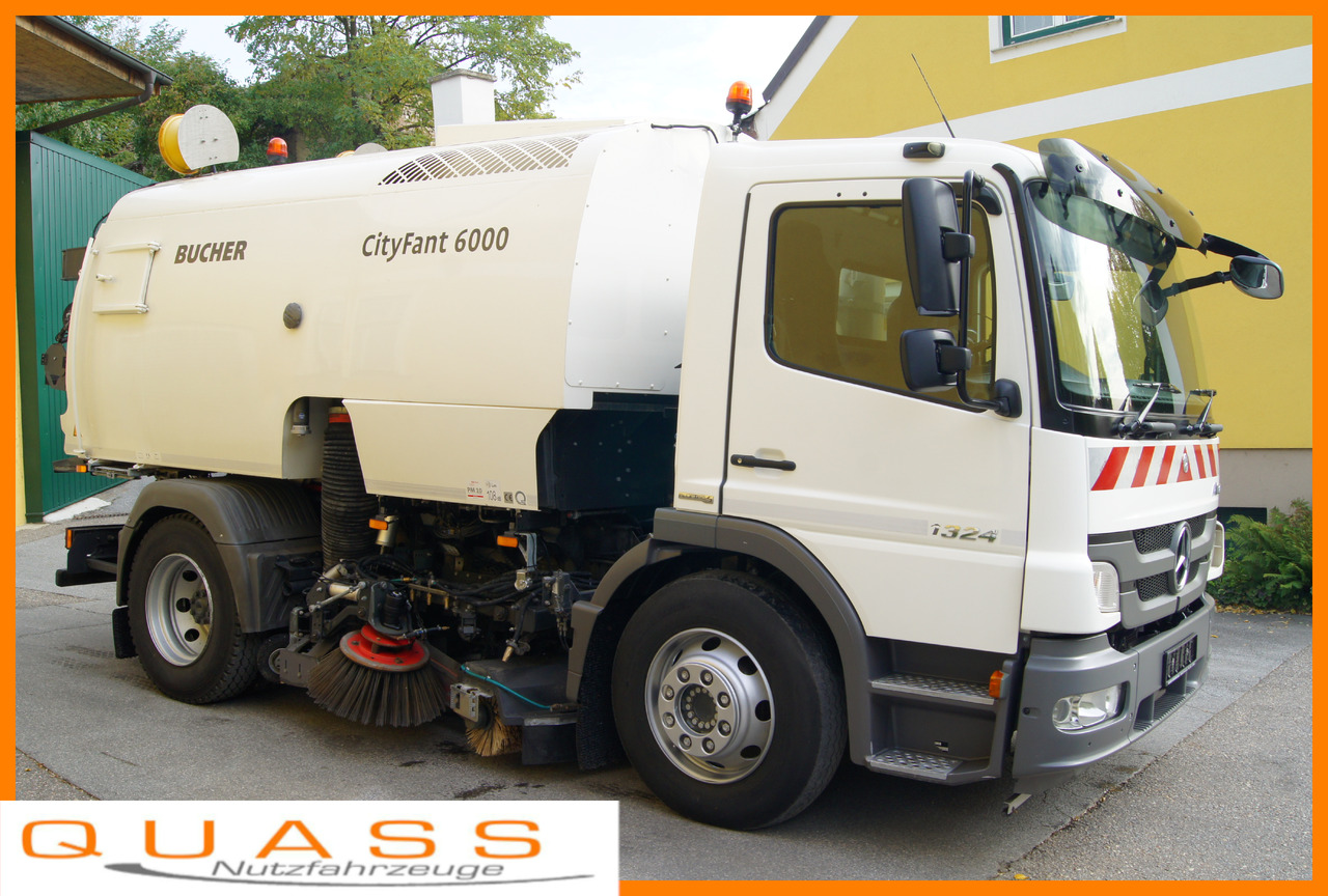 MERCEDES-BENZ ATEGO 1324 / BUCHER CityFant 6000 TWIN, beidseitig + Heck, Aufbaumotor - Makinë fshirëse për rrugët: foto 1 MERCEDES-BENZ ATEGO 1324 / BUCHER CityFant 6000 TWIN, beidseitig + Heck, Aufbaumotor - Makinë fshirëse për rrugët: foto 1