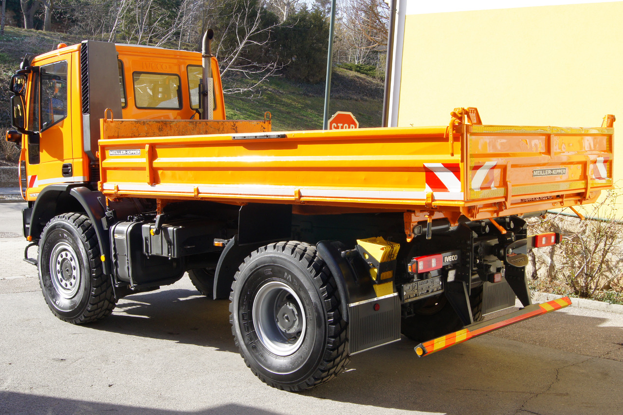 IVECO EUROCARGO 140E28 4x4/TÜV/singlebereift/Winterdienst/ Euro 5 - Mjet bujqësor/ Special: foto 3 IVECO EUROCARGO 140E28 4x4/TÜV/singlebereift/Winterdienst/ Euro 5 - Mjet bujqësor/ Special: foto 3