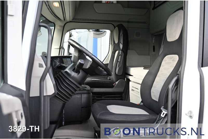 Ford F-MAX 500 4x2 | EURO6 * 2x FUEL TANK * ACC * 2x AVAILABLE - Gjysmë-kamion: foto 2 Ford F-MAX 500 4x2 | EURO6 * 2x FUEL TANK * ACC * 2x AVAILABLE - Gjysmë-kamion: foto 2