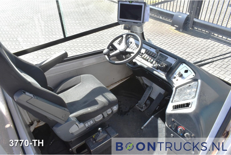 Terberg YT222 4x2 | TERMINAL TRUCK * NL KENTEKEN - Gjysmë-kamion: foto 2 Terberg YT222 4x2 | TERMINAL TRUCK * NL KENTEKEN - Gjysmë-kamion: foto 2